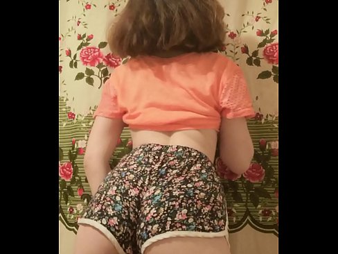 ❤️ orok ngora seksi stripping off kolor nya dina kaméra porno homemade di urang ﹏